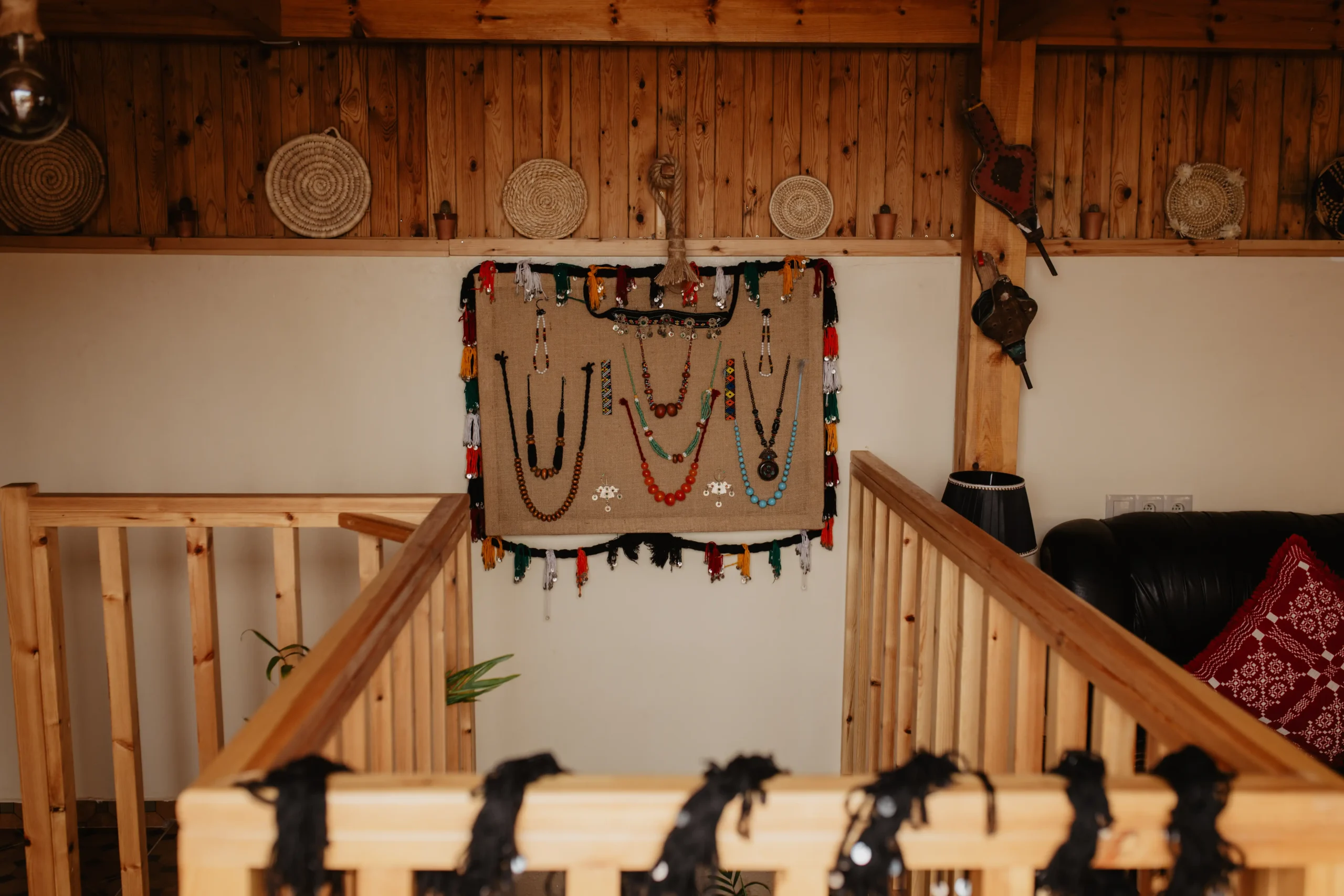 Anza Surf Experience — la maison, le rooftop et les surfeurs