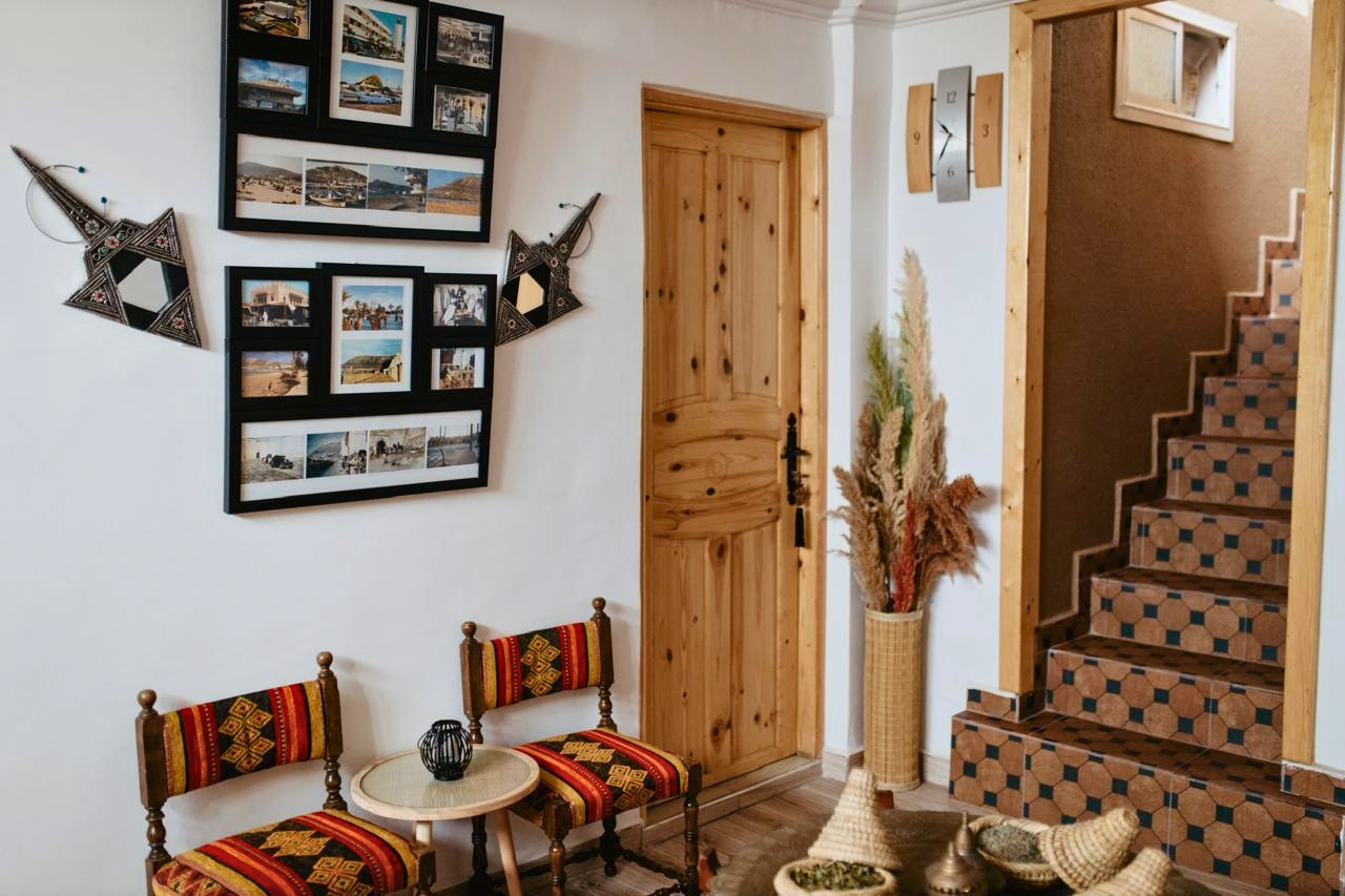 Anza Surf Experience — la maison, le rooftop et les surfeurs